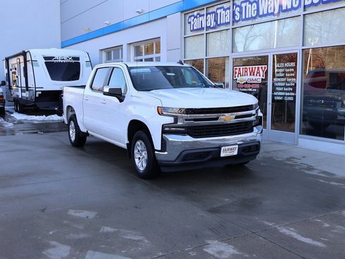 Used 2020 Chevrolet Silverado 1500 LT w/ All-Star Edition image 3
