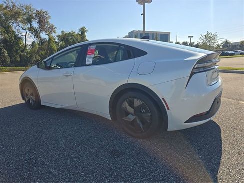 New 2026 Toyota Prius Plug-In Hybrid image 6