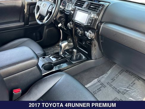 Used 2017 Toyota 4Runner TRD Off-Road Premium AWD/4WD image 17