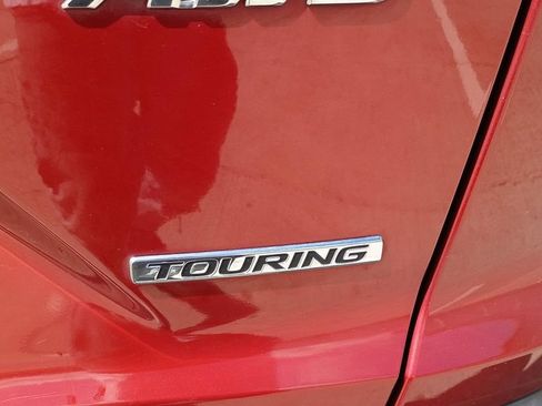 Used 2018 Honda CR-V Touring image 15