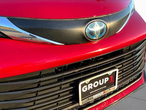 Used 2021 Toyota Sienna LE FWD image 29