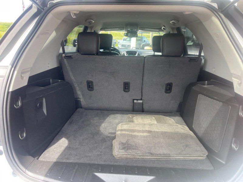 Used 2017 Chevrolet Equinox LT w/ Sport Edition FWD image 11