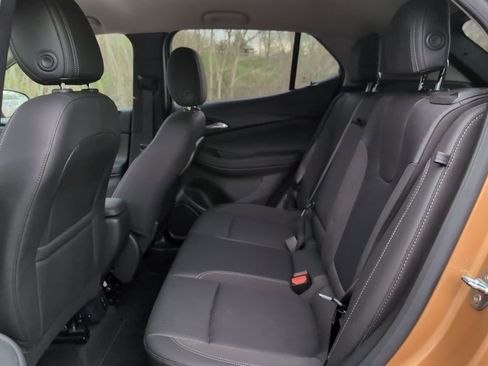 Used 2024 Buick Encore GX Preferred w/ Comfort Package FWD image 10