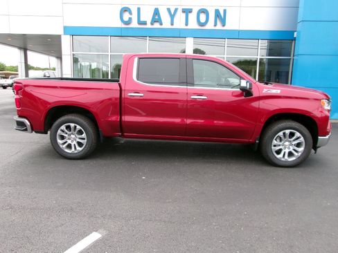 New 2026 Chevrolet Silverado 1500 LTZ w/ LTZ Premium Package AWD/4WD image 2