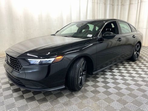 Used 2023 Honda Accord Sport image 12