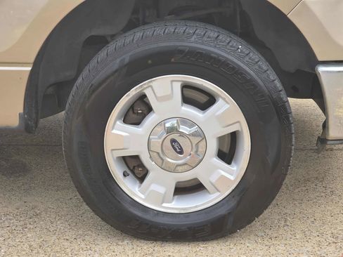 Used 2013 Ford F150 XLT image 27