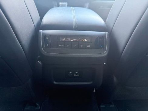 Used 2022 Nissan Pathfinder SL w/ Lighting Package (N92) AWD/4WD image 23