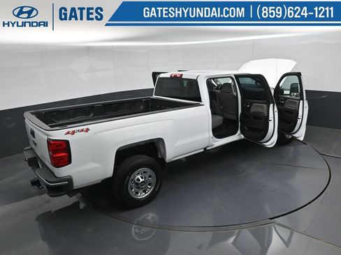Used 2017 Chevrolet Silverado 3500 W/T AWD/4WD image 49