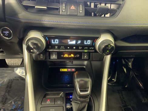Used 2024 Toyota RAV4 XSE w/ Advanced Technology Package AWD/4WD image 25