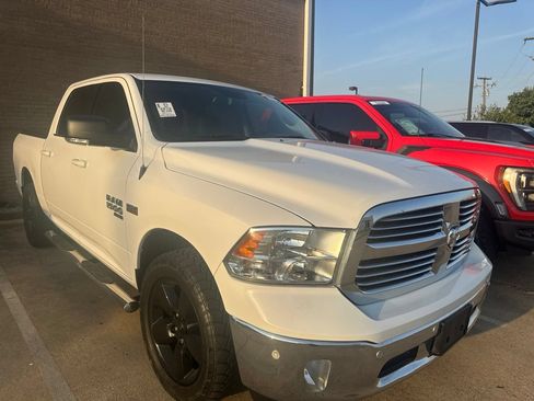 Used 2019 RAM 1500 Lone Star RWD image 3