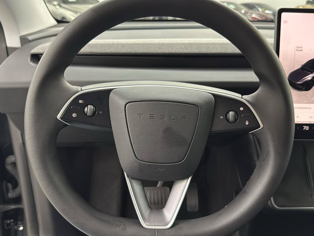 Used 2026 Tesla Model Y 2WD image 19