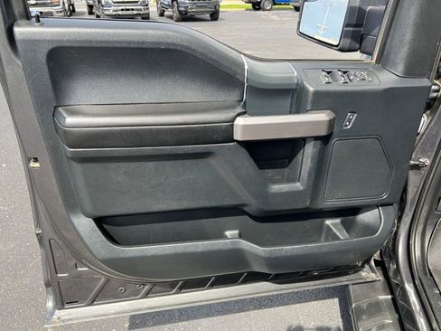 Certified 2019 Ford F150 XLT w/ Equipment Group 302A Luxury AWD/4WD image 10