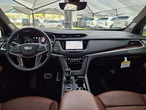 New 2025 Cadillac XT5 Sportv w/ Technology Package image 13