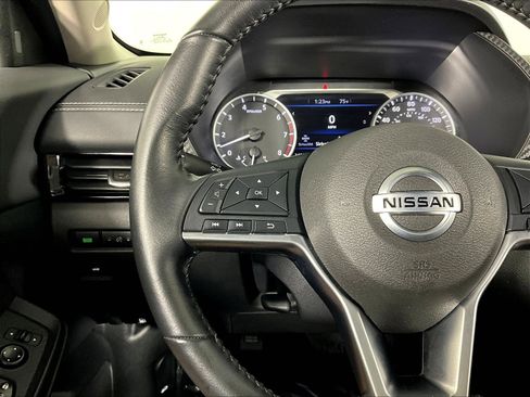 Used 2022 Nissan Sentra SV w/ Trunk Package FWD image 11