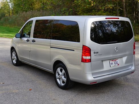 Used 2016 Mercedes-Benz Metris RWD 126 image 3