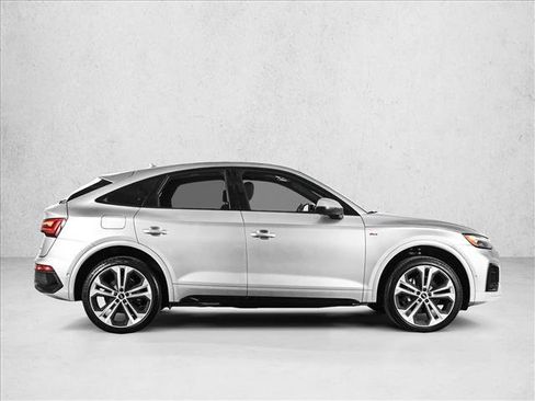 Used 2023 Audi Q5 2.0T Prestige w/ Prestige Package AWD/4WD image 4