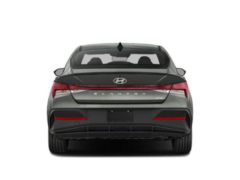 New 2026 Hyundai Elantra Sport image 5