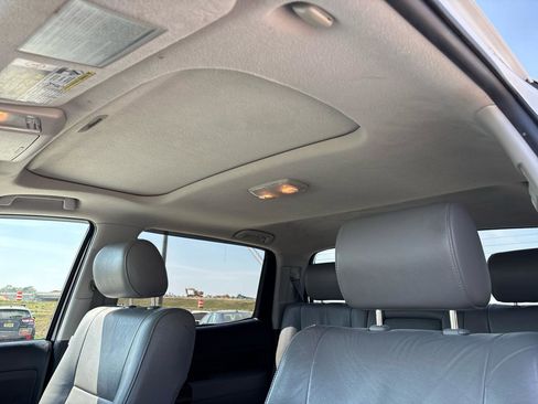 Used 2012 Toyota Tundra Limited w/ Memory Pkg image 20