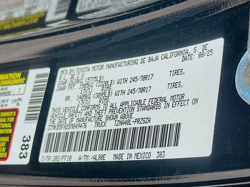 Used 2025 Toyota Tacoma SR5 image 31