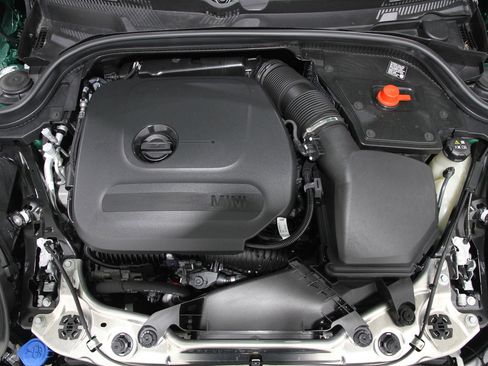 Certified 2025 MINI Cooper S image 21