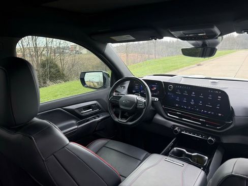 Used 2024 Chevrolet Silverado EV RST image 22