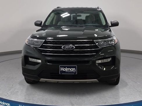 Used 2023 Ford Explorer XLT w/ Equipment Group 202A AWD/4WD image 3