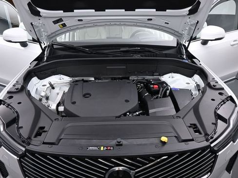 New 2026 Volvo XC90 B6 Ultra w/ Protection Package image 36