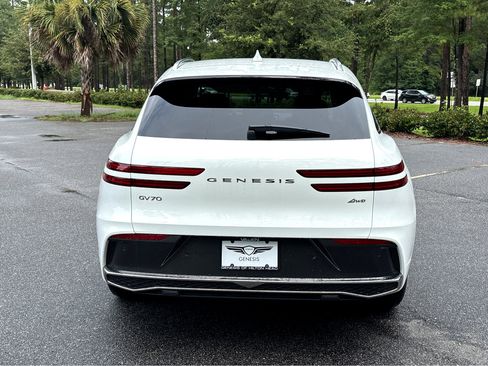 New 2026 Genesis GV70 2.5T image 31