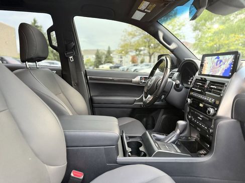 Used 2023 Lexus GX 460 Premium image 26