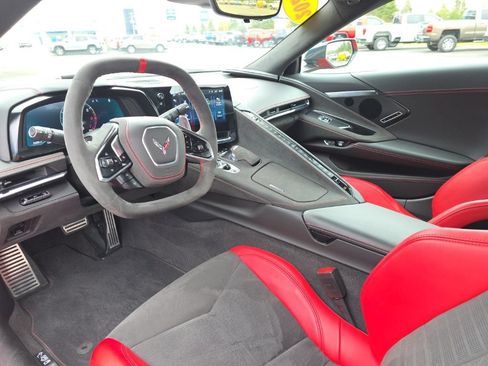 Used 2024 Chevrolet Corvette Stingray Premium Cpe w/ Z51 Performance Package RWD image 22