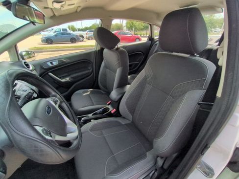 Used 2014 Ford Fiesta SE w/ Equipment Group 201A FWD image 14