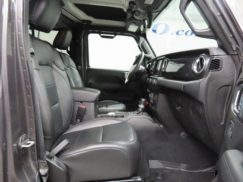 Used 2021 Jeep Wrangler Unlimited Sahara image 26