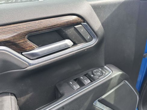 Used 2022 GMC Sierra 1500 Elevation image 18