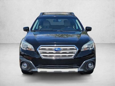 Used 2016 Subaru Outback 2.5i Limited AWD/4WD image 2