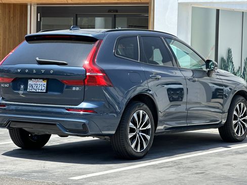 Certified 2025 Volvo XC60 B5 Core w/ Climate Package PRO image 4
