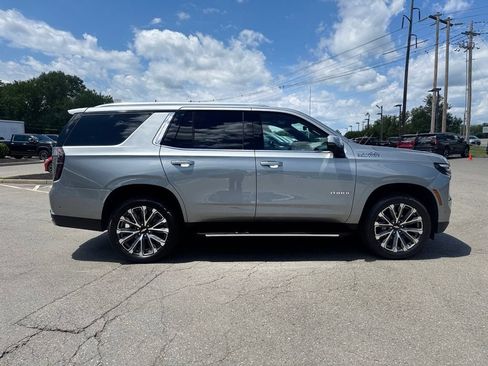 Used 2026 Chevrolet Tahoe High Country w/ Sun And Tow Package AWD/4WD image 8
