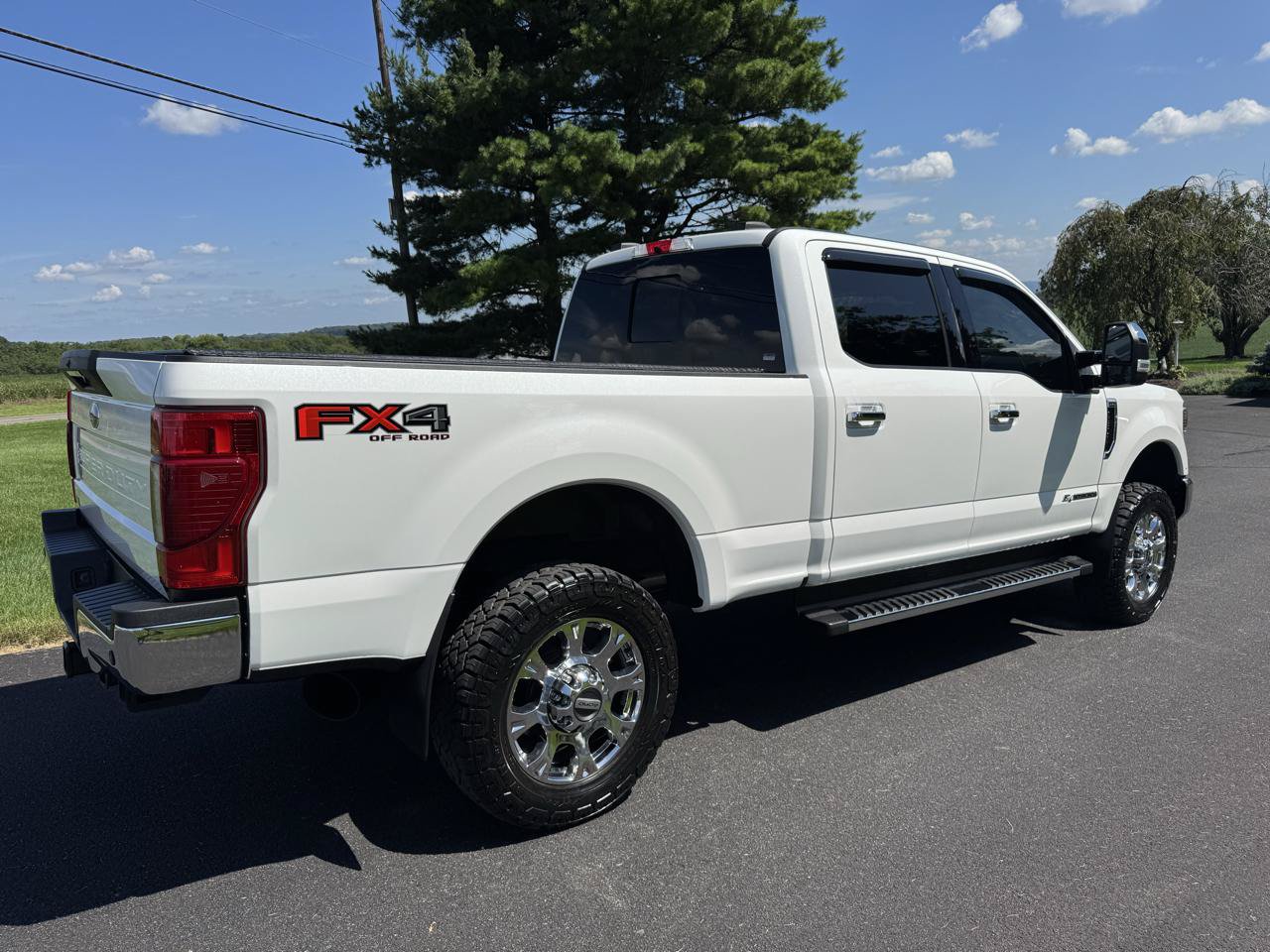 Used 2020 Ford F350 Lariat w/ Lariat Ultimate Package AWD/4WD image 8