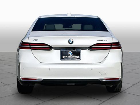 Certified 2024 BMW i5 eDrive40i w/ M Sport Package RWD image 4