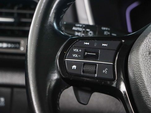 Used 2023 Honda Pilot Touring image 13
