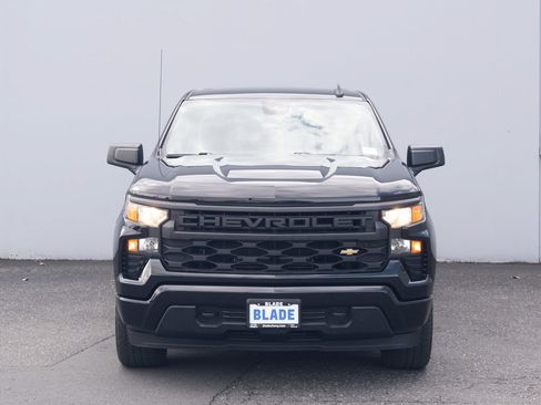 Used 2022 Chevrolet Silverado 1500 Custom AWD/4WD image 16