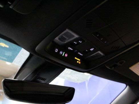 Certified 2023 Chevrolet Blazer RS w/ Driver Confidence II Package image 32