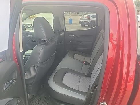 Used 2017 Chevrolet Colorado Z71 AWD/4WD image 12