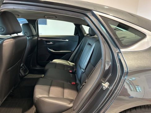 Used 2019 Chevrolet Impala LT image 14