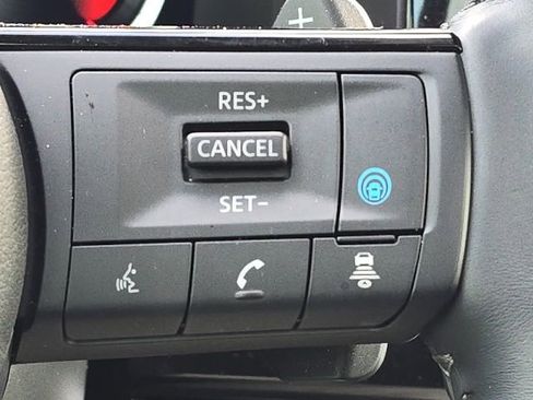 Certified 2024 Nissan Pathfinder Platinum image 21