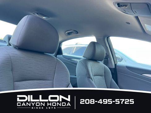 Used 2015 Hyundai Sonata Hybrid FWD image 16