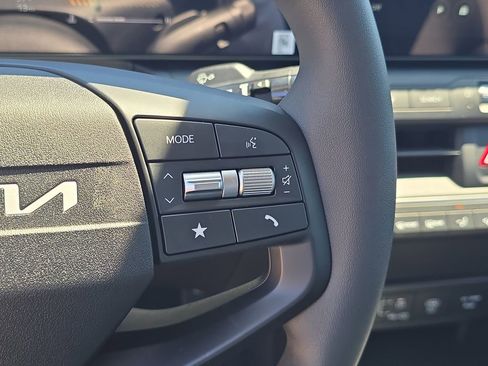 New 2026 Kia K4 FWD image 31