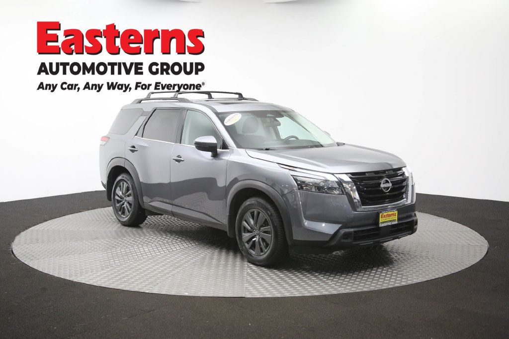 Used 2023 Nissan Pathfinder SV w/ SV Premium Package AWD/4WD image 55