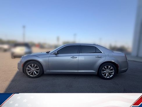 Used 2016 Chrysler 300 Limited w/ Driver Convenience Group AWD/4WD image 8