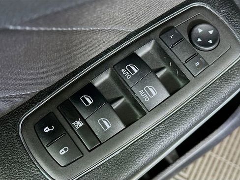 Used 2023 Dodge Charger SXT image 19