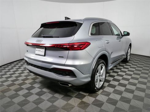 New 2026 Audi Q5 Premium AWD/4WD image 3